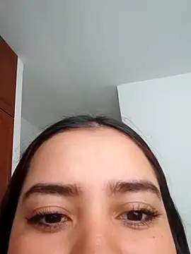 Snapshot of Ema_kraus chatting on February 14, 10:14 pm Ema kraus online show from February 14, 10:14 pm