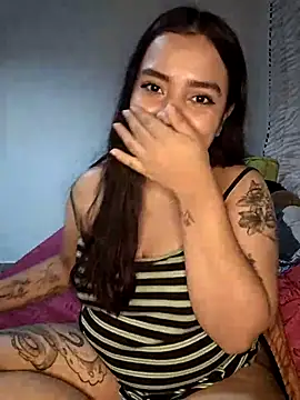 Snapshot of Ema_kraus chatting on March 17, 6:29 am Ema kraus online show from March 17, 6:29 am