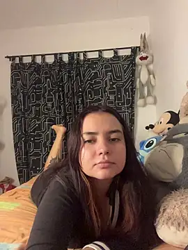 Snapshot of Ema_kraus chatting on February 7, 1:09 am Ema kraus online show from February 7, 1:09 am