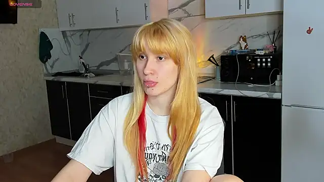 Sweet white chocolate online show from February 20, 9:54 am