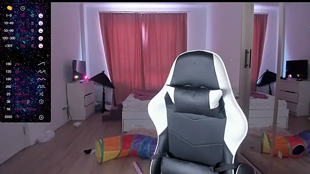 Agnes Allenn online show from February 25, 9:31 am