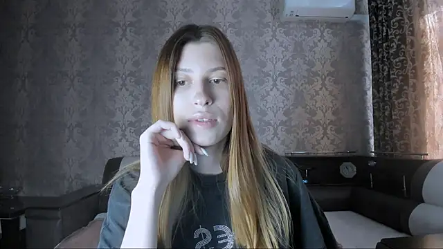 Agnes Allenn online show from September 16, 10:05 am