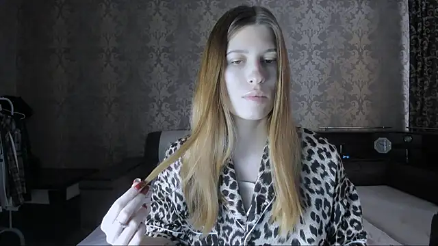 Agnes Allenn online show from October 9, 10:46 am