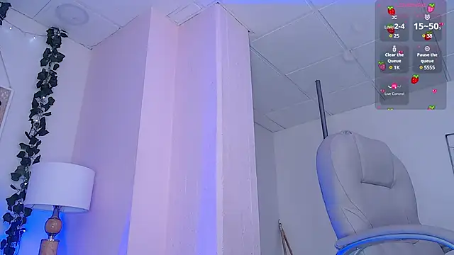 Snapshot of Miaa_gh1 chatting on March 6, 2:40 pm Miaa gh1 online show from March 6, 2:40 pm