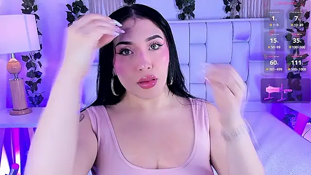 Snapshot of Miaa_gh1 chatting on January 17, 11:37 am Miaa gh1 online show from January 17, 11:37 am