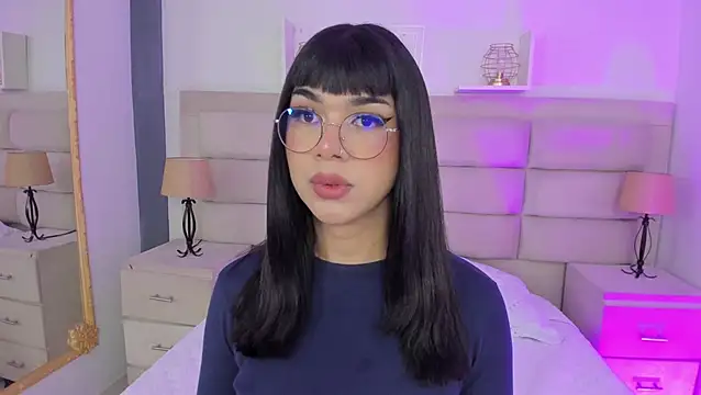 RoseCassie online show from February 10, 1:01 pm