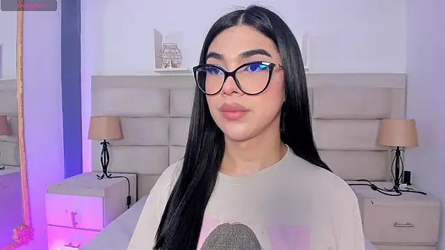 RoseCassie online show from October 5, 12:58 pm