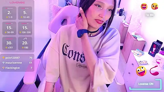 Snapshot of mia_collens chatting on February 14, 6:12 am mia collens online show from February 14, 6:12 am