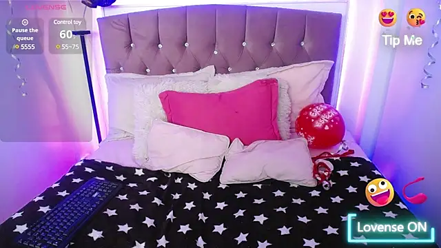 Snapshot of mia_collens chatting on February 16, 1:14 am mia collens online show from February 16, 1:14 am