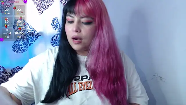 Snapshot of Pinky-Flower chatting on December 30, 10:23 pm Pinky-Flower online show from December 30, 10:23 pm