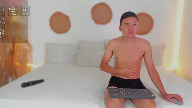 TifannyRossiii online show from December 21, 2:02 pm