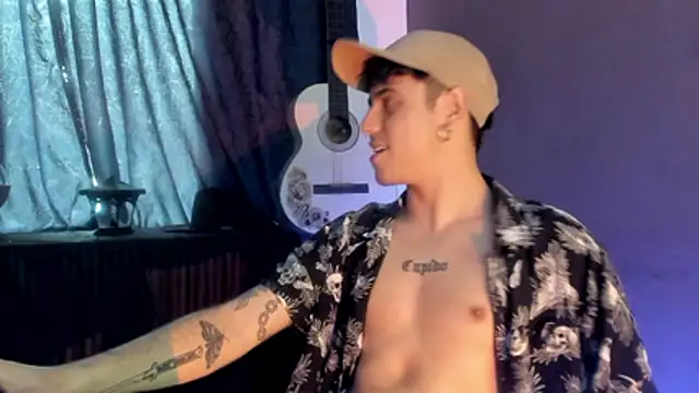 Snapshot of Antonello_Vannucci chatting on November 23, 9:47 pm Antonello Vannucci online show from November 23, 9:47 pm