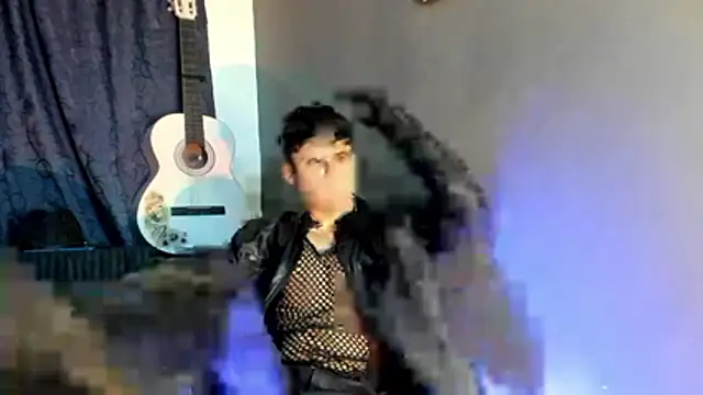 Snapshot of Antonello_Vannucci chatting on December 2, 7:47 am Antonello Vannucci online show from December 2, 7:47 am