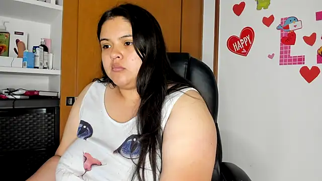 lizzie c online show from February 19, 8:20 pm