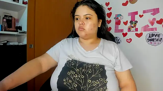 lizzie c online show from March 14, 3:15 am