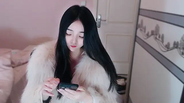 xiao-xiao-D online show from October 24, 9:17 am