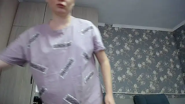 Snapshot of _Miss_Vanilla_ chatting on March 4, 7:08 am Miss Vanilla online show from March 4, 7:08 am