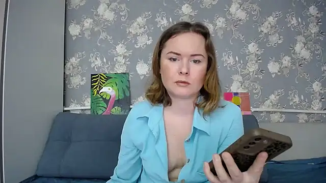 Snapshot of _Miss_Vanilla_ chatting on March 12, 7:13 am Miss Vanilla online show from March 12, 7:13 am