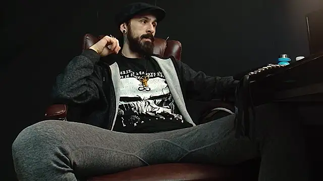 AxelColton online show from January 13, 6:16 am