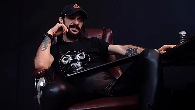 AxelColton online show from January 20, 9:35 am