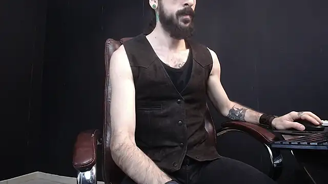 AxelColton online show from February 12, 6:08 am