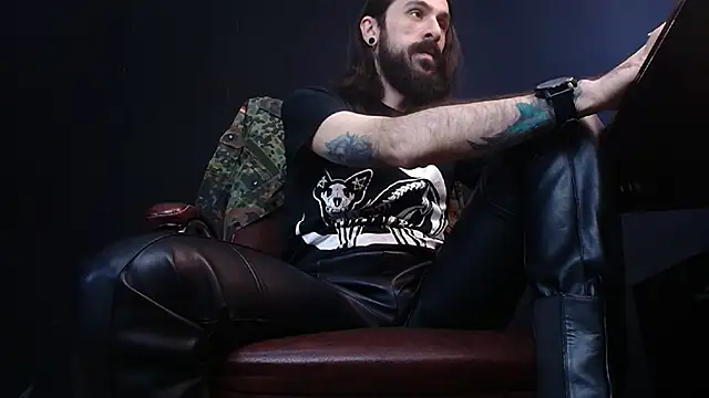 AxelColton online show from February 21, 10:50 am