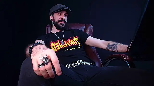 AxelColton online show from December 5, 6:22 am