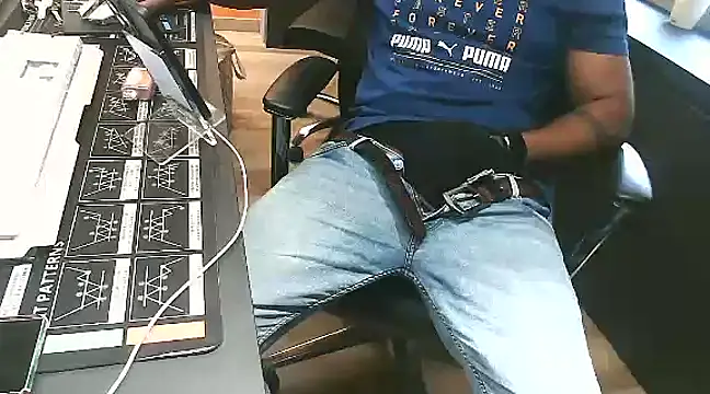 Snapshot of Nil_Talreja chatting on January 21, 7:58 am Nil Talreja online show from January 21, 7:58 am