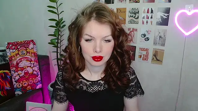 Snapshot of u_mistress_Anna chatting on September 15, 3:39 am u mistress Anna online show from September 15, 3:39 am