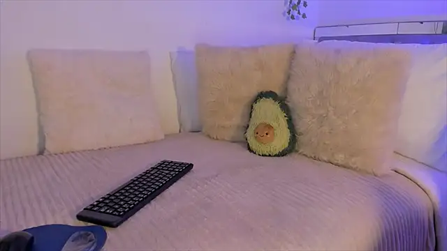 Snapshot of Alissonroses chatting on March 19, 5:28 pm Alissonroses online show from March 19, 5:28 pm