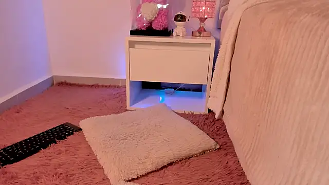 Snapshot of Alissonroses chatting on January 16, 8:46 pm Alissonroses online show from January 16, 8:46 pm