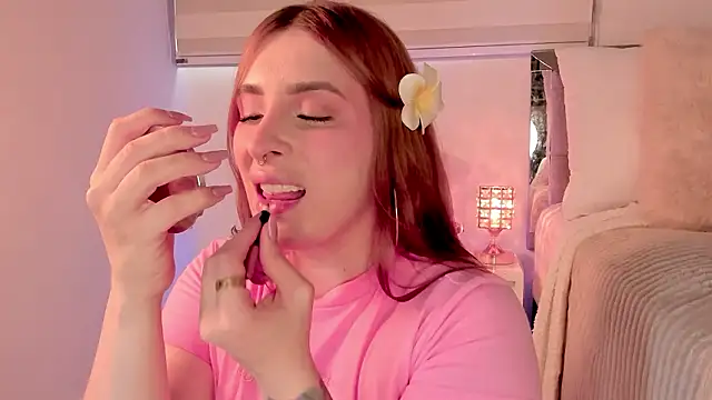 Snapshot of Alissonroses chatting on February 15, 9:00 pm Alissonroses online show from February 15, 9:00 pm