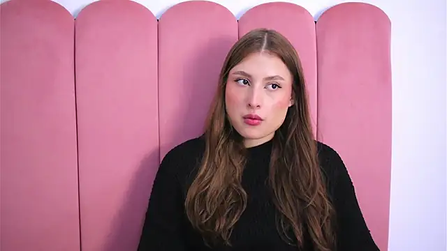 Daisha Riley online show from January 18, 12:47 pm