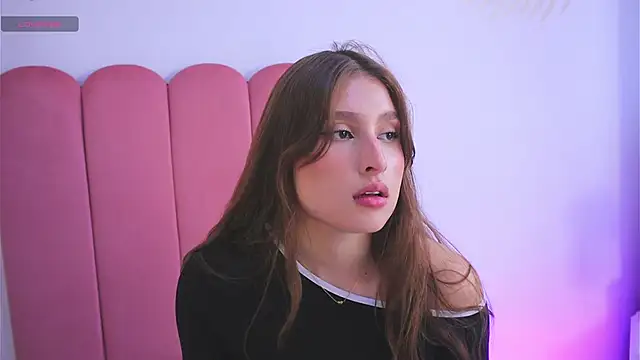 Daisha Riley online show from January 31, 12:40 pm