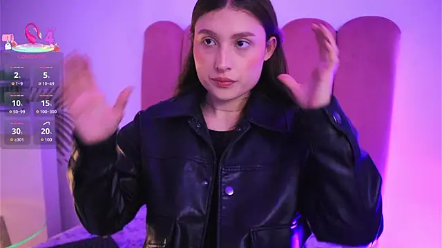 Daisha Riley online show from March 14, 12:40 pm