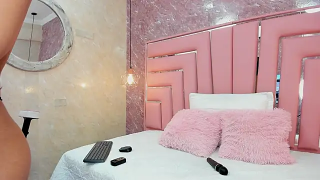 SEXY HOTTIE   online show from January 30, 12:37 pm