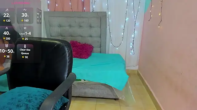 Snapshot of dani-lue chatting on January 20, 11:56 am dani-lue online show from January 20, 11:56 am