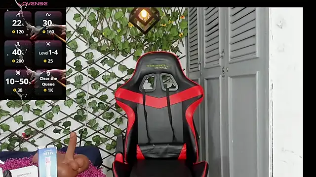 Snapshot of dani-lue chatting on November 26, 12:17 pm dani-lue online show from November 26, 12:17 pm