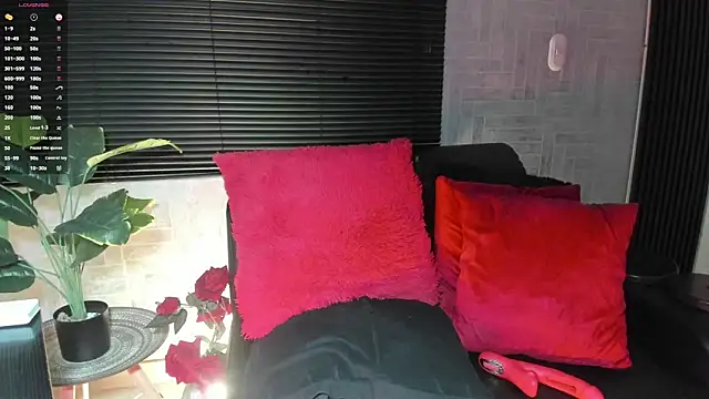 Snapshot of JhonyMiller_ chatting on October 21, 8:20 pm JhonyMiller online show from October 21, 8:20 pm