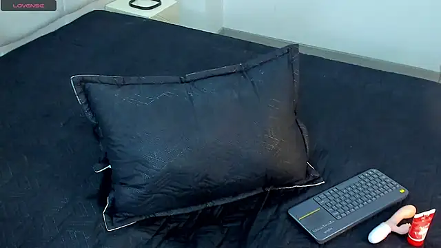 AbrilSonne online show from January 8, 10:58 pm