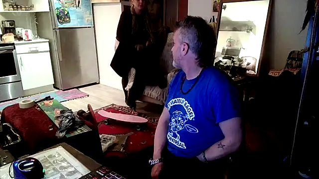 Snapshot of SilverandFox chatting on January 14, 10:38 am SilverandFox online show from January 14, 10:38 am