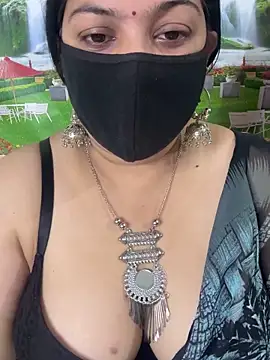 Snapshot of FlatVincy4 chatting on October 7, 4:53 am FlatVincy4 online show from October 7, 4:53 am