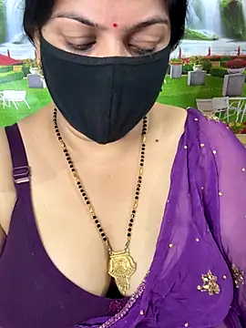 Snapshot of FlatVincy4 chatting on October 9, 10:02 am FlatVincy4 online show from October 9, 10:02 am