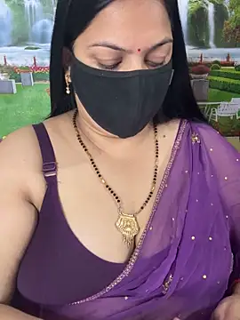 Snapshot of FlatVincy4 chatting on October 31, 3:51 am FlatVincy4 online show from October 31, 3:51 am