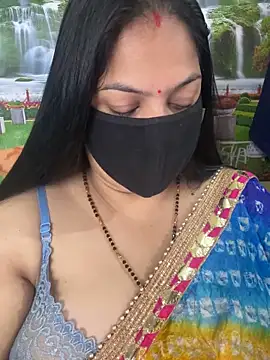 Snapshot of FlatVincy4 chatting on November 1, 4:14 am FlatVincy4 online show from November 1, 4:14 am