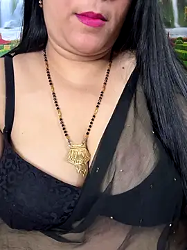 Snapshot of FlatVincy4 chatting on November 12, 4:24 am FlatVincy4 online show from November 12, 4:24 am