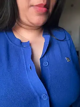 Snapshot of FlatVincy4 chatting on December 1, 8:41 am FlatVincy4 online show from December 1, 8:41 am