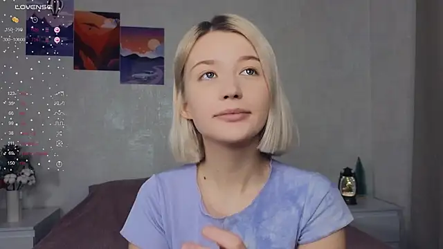 LucyLure online show from December 25, 9:13 am