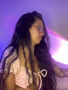 Rosita forever  online show from February 22, 7:03 pm