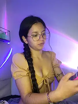 Rosita forever  online show from March 8, 10:02 pm